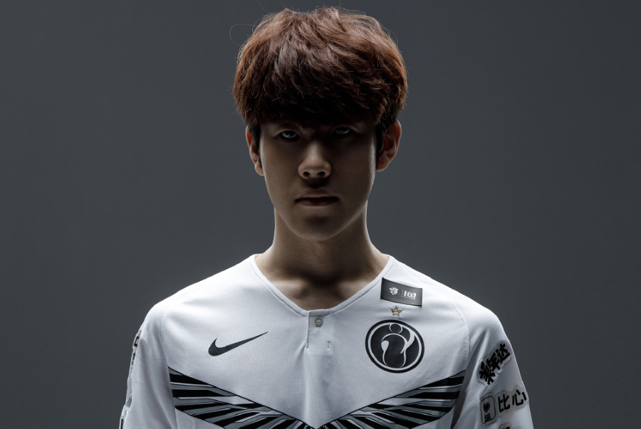 邊鋒突破 邊鋒突破